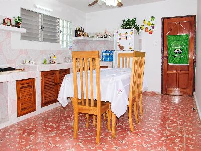 Hostal Ciro y Lourdes5